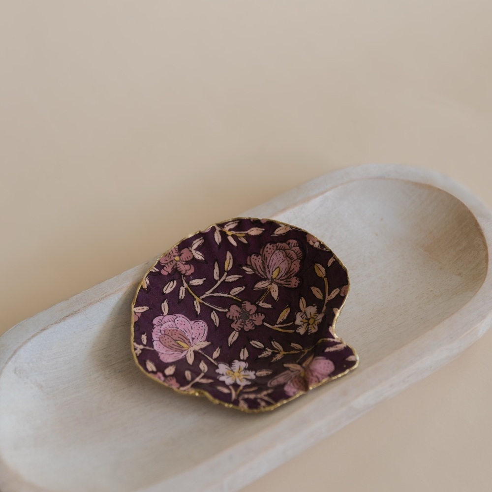 Handmade shell jewelry dish